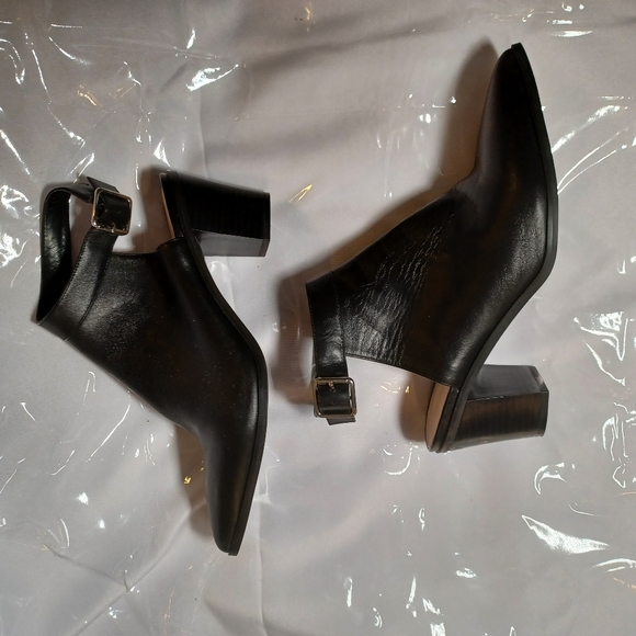 Nine West Booties - Picture 1 of 5